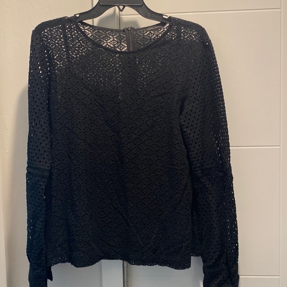 Banana Republic black top with sewn in cami. Size M - Picture 1 of 6